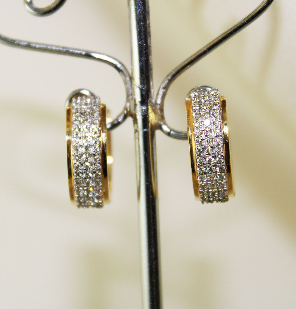 classy-tripple-diamond-line-hoop-earrings